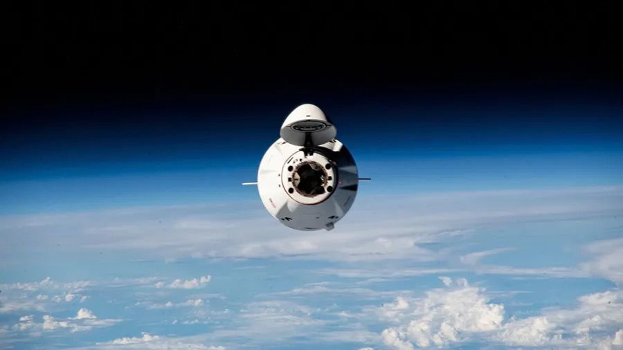 Watch SpaceX Dragon cargo capsule arrive at the ISS on Aug. 25 with 5,000 pounds of supplies