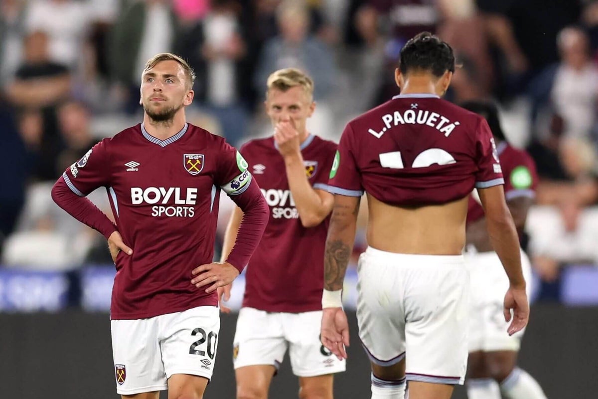 West Ham issue statement to 'reassure supporters' after fan groups' no confidence letter