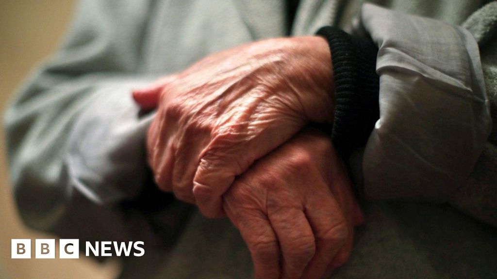 Wolverhampton residents invited to help shape dementia strategy