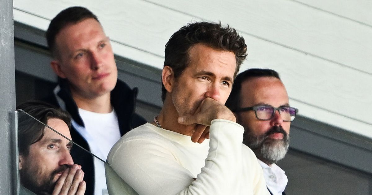 Wrexham break silence on Phil Jones after ex-Man Utd star spotted at stadium - Daily Star