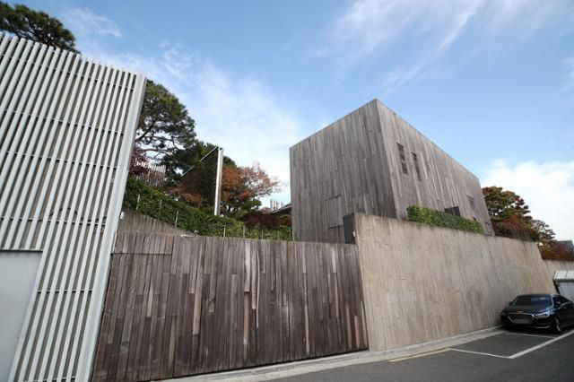 Young entrepreneur buys Lee Kun-hee's former Itaewon home for 22.8 billion won in cash - The Korea Times