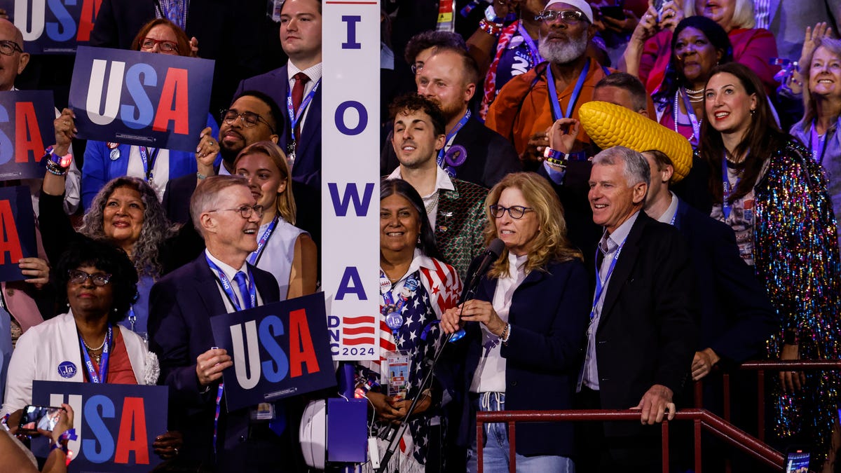 Who's first on the 2028 road to White House? Democrats invite states to make their pitch