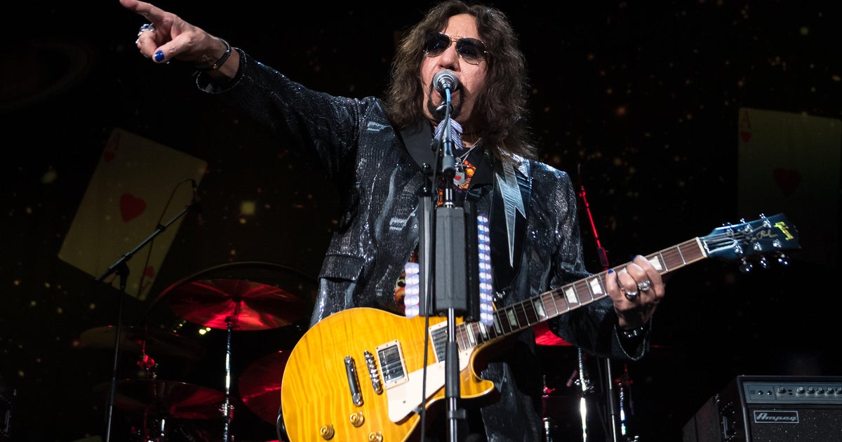 Ace Frehley, Kiss' original lead guitarist, dies at 74