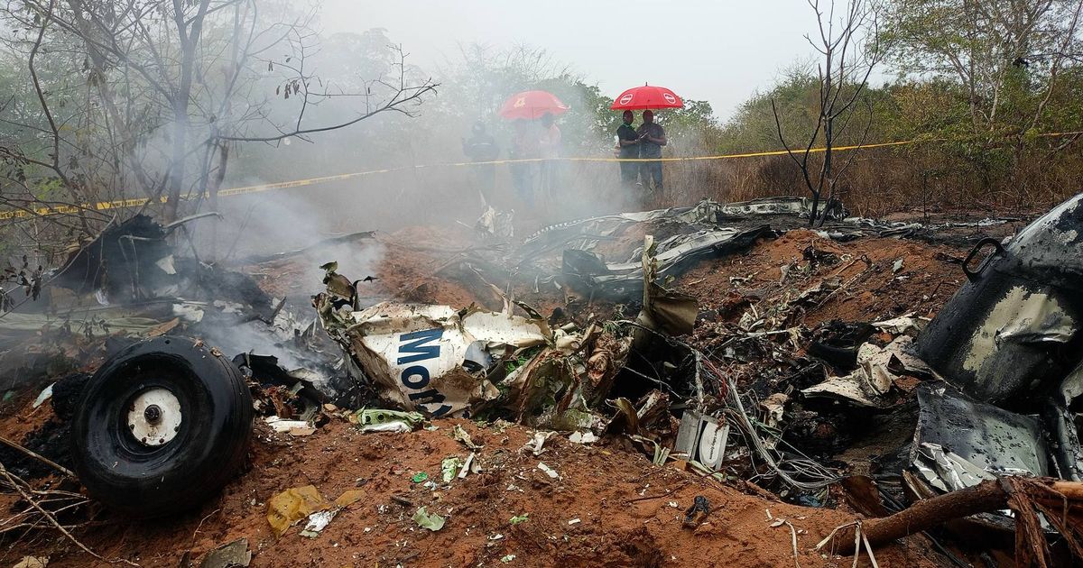 Several tourists feared dead as aircraft explodes minutes after takeoff