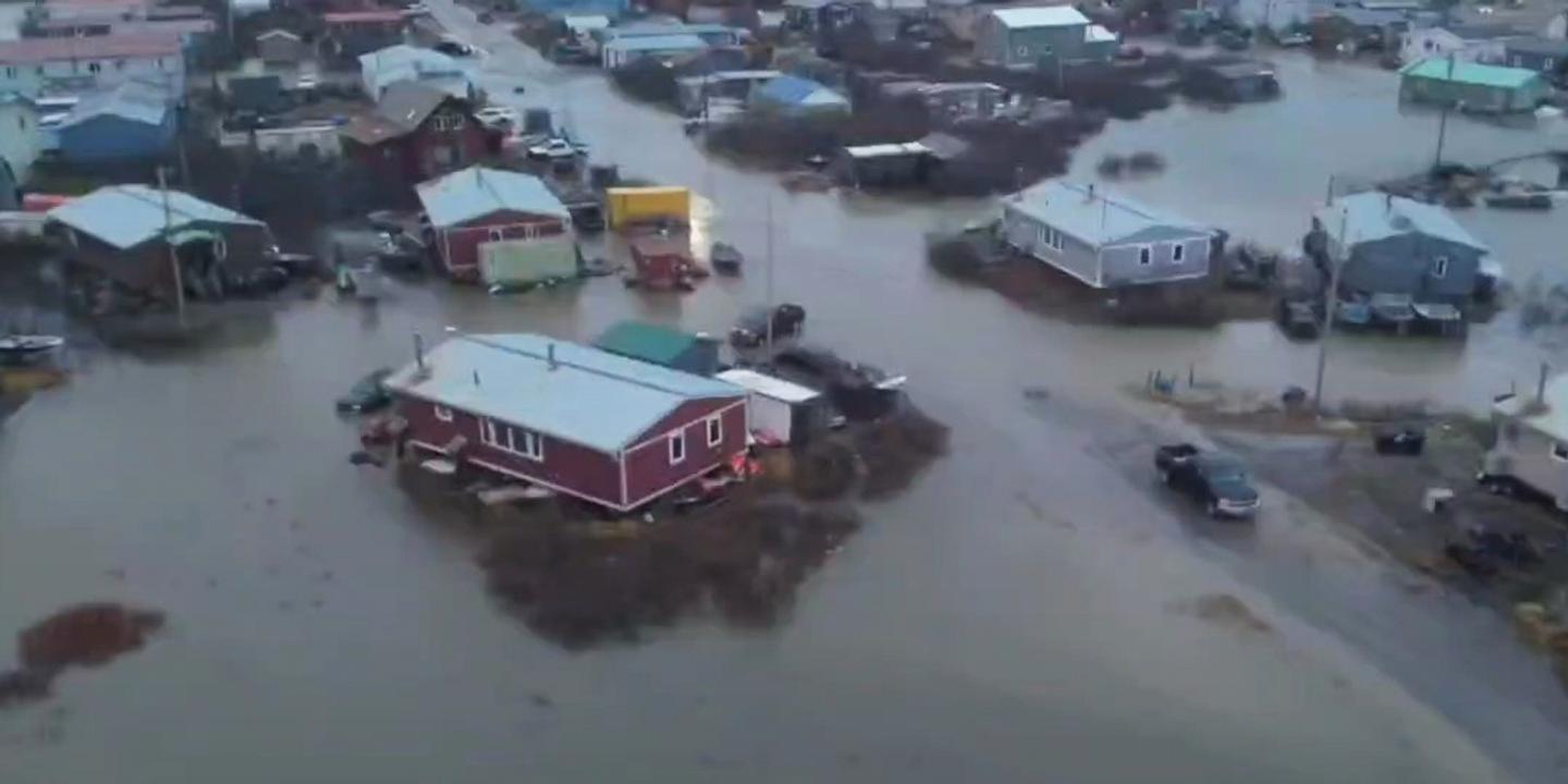 Alaska airlifting hundreds from storm-devastated coastal villages