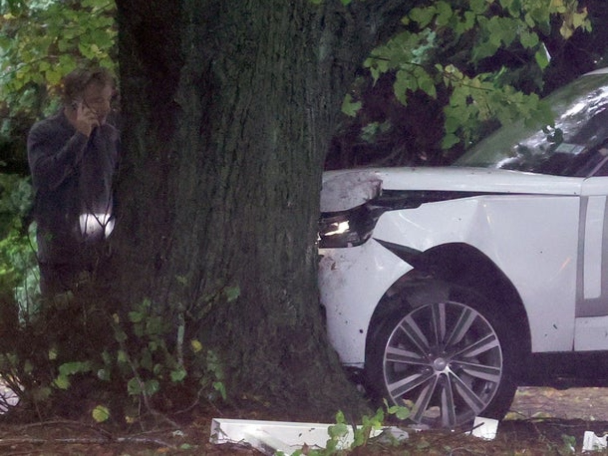 Alec Baldwin Crashes Car into Tree With Brother Stephen Baldwin in New York, Says 'I'm Fine' - www.lokmattimes.com