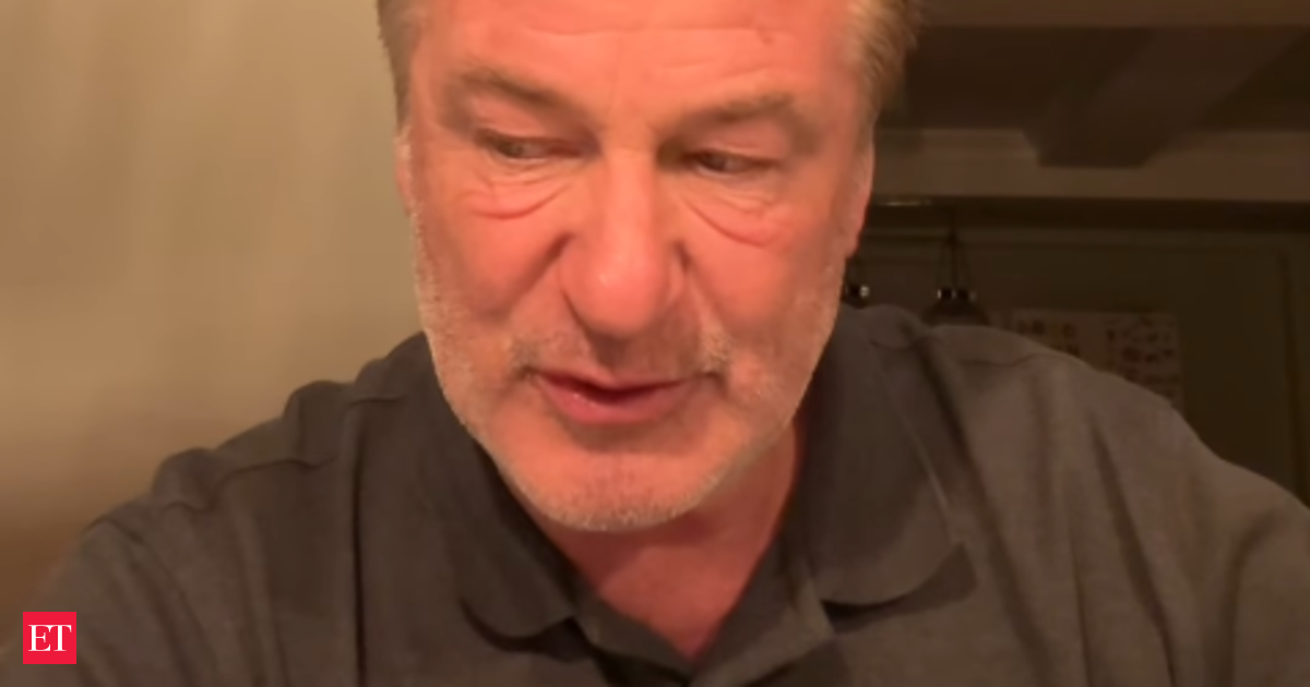 Alec Baldwin blames garbage truck for Hamptons car crash, apologizes to wife for totalling Range Rover