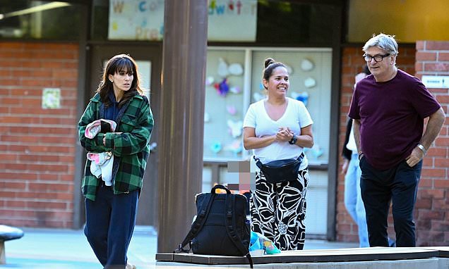 Alec Baldwin reunites with wife Hilaria for family outing