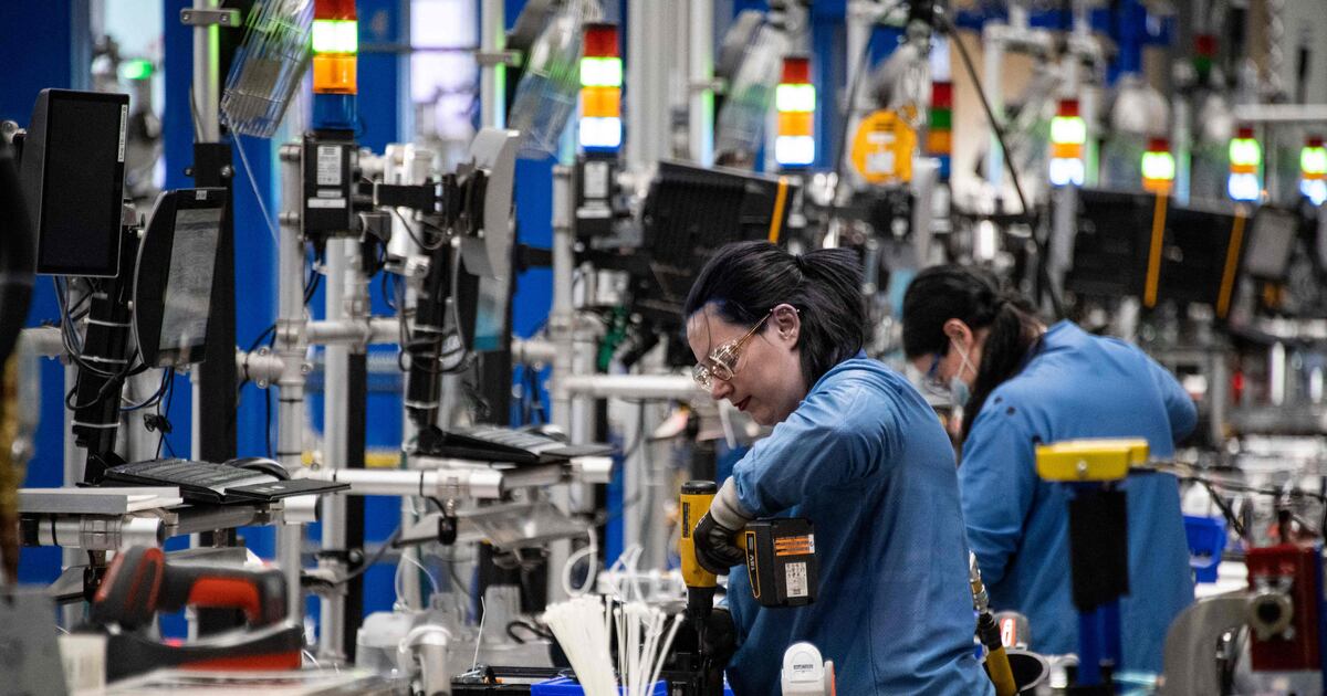 Amazon Plans to Replace 600,000 U.S. Jobs With Automation by 2033