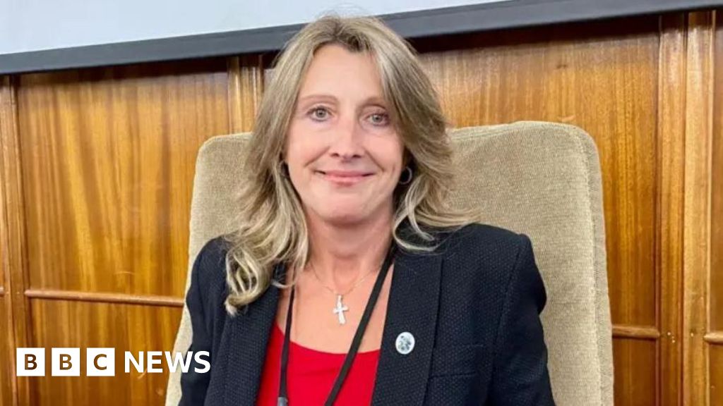 Council says asylum hotel query not replied to by government