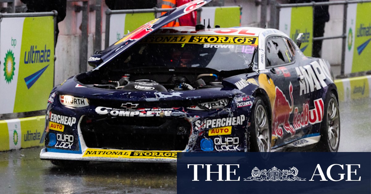 300km/h in near darkness: Bathurst 1000 drivers detail 'scary' final stages