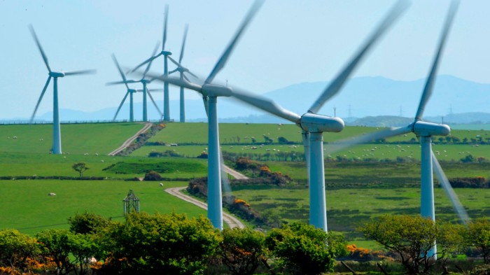 Blair think-tank urges Labour government to review UK's 2030 clean power pledge