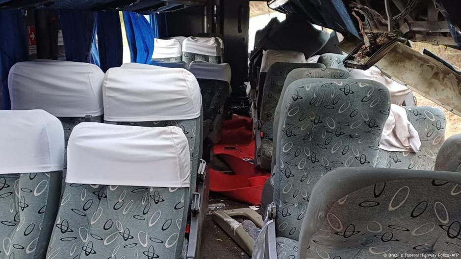 Brazil: Bus crash kills at least 17 people