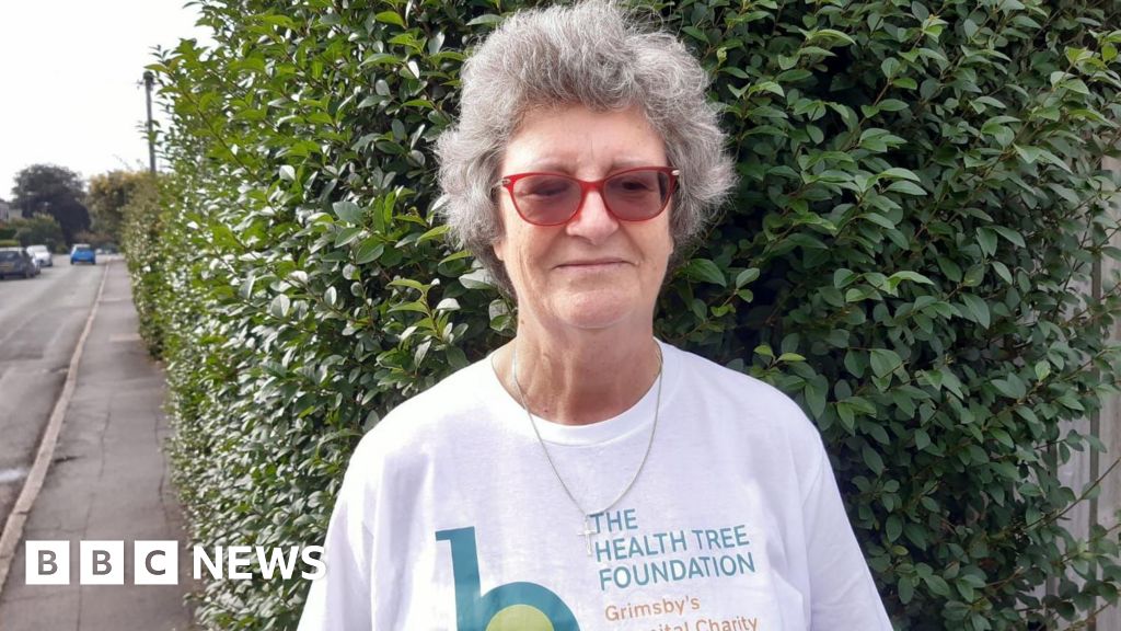 Woman diagnosed with breast cancer urges others to get screened