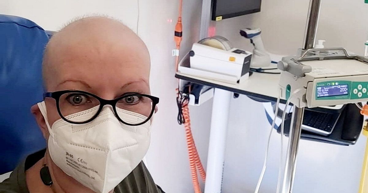 'I ignored a lump while breastfeeding - then I learned the sinister truth' - The Mirror