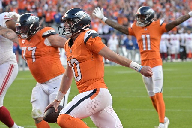 Broncos score franchise-record 33 fourth-quarter points, storm to walk-off win vs. Giants