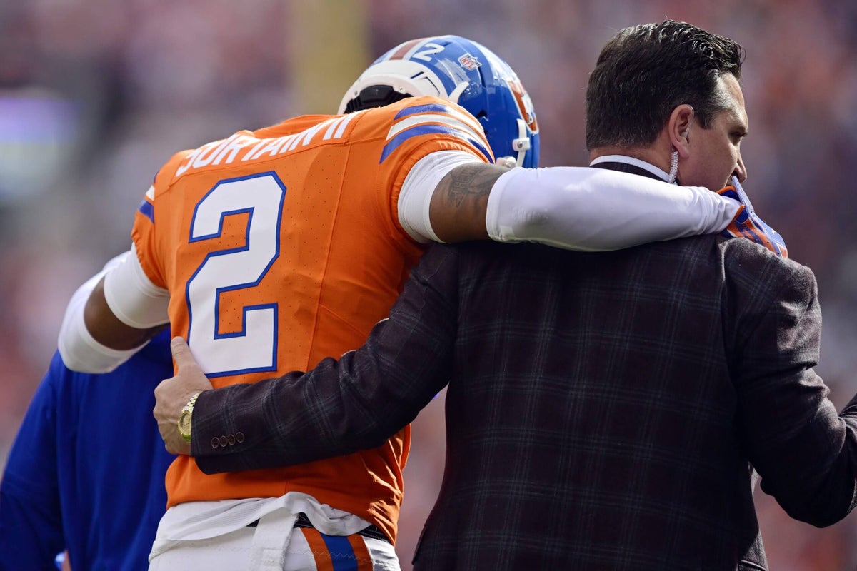 Broncos star Pat Surtain II knocked out of game with shoulder injury