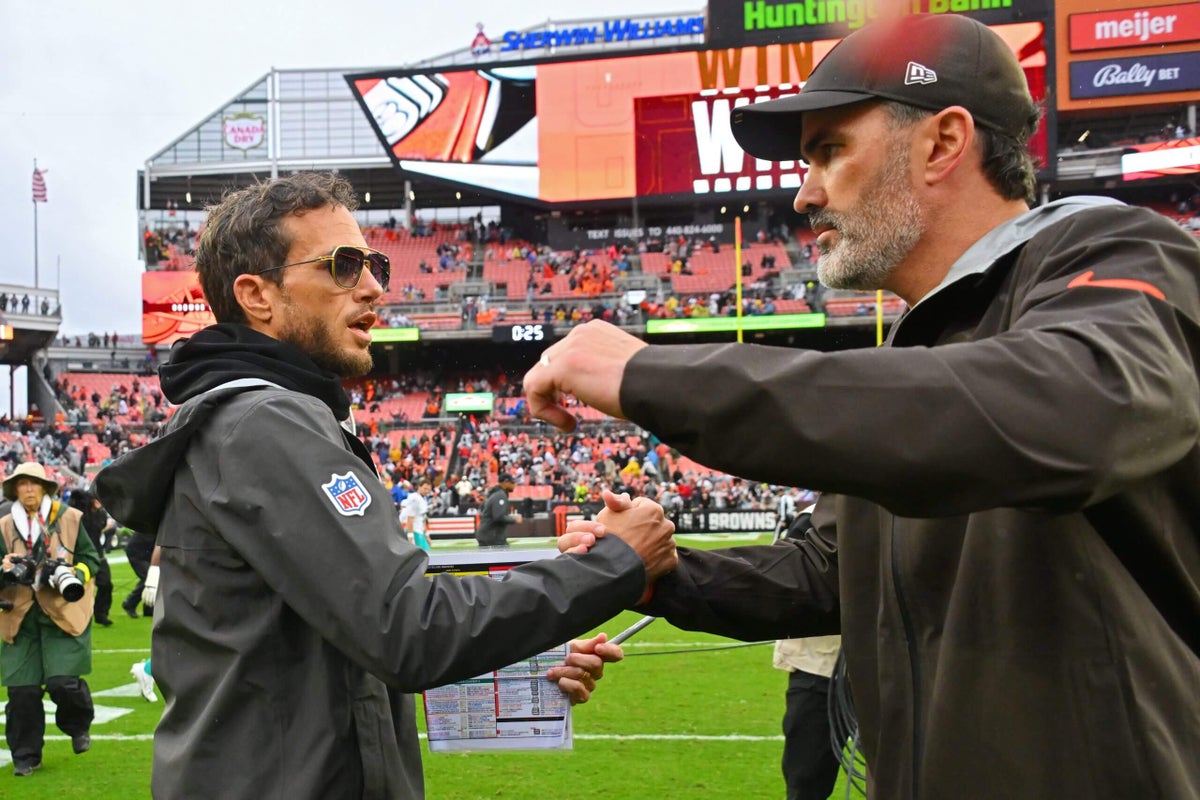 Kevin Stefanski, Browns found pulse in a game between desperate teams searching for one