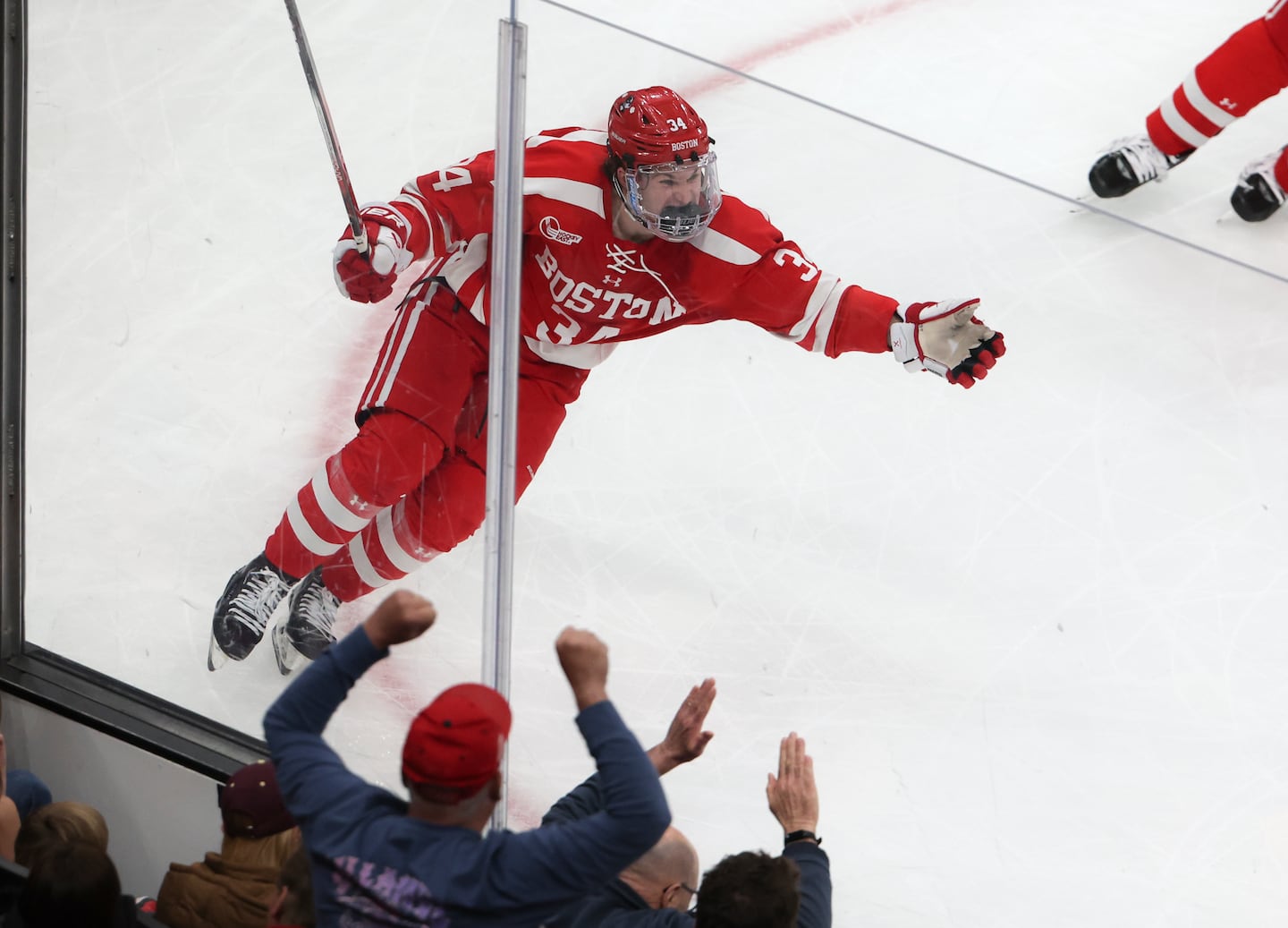 No. 1 BU hosts No. 3 Michigan State this weekend in an early-season matchup of men's college hockey powerhouses - The Boston Globe