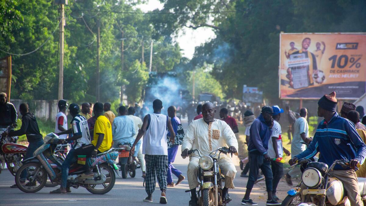 2 protesters shot dead as tensions rise in Cameroon ahead of election results, opposition says