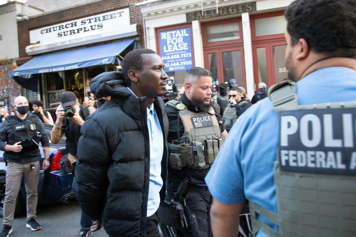 Arresting illegal Canal Street vendors is a good thing