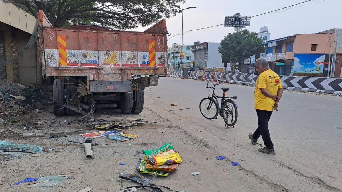 Three die in Coimbatore as speeding car descending GD Flyover rams stationary truck