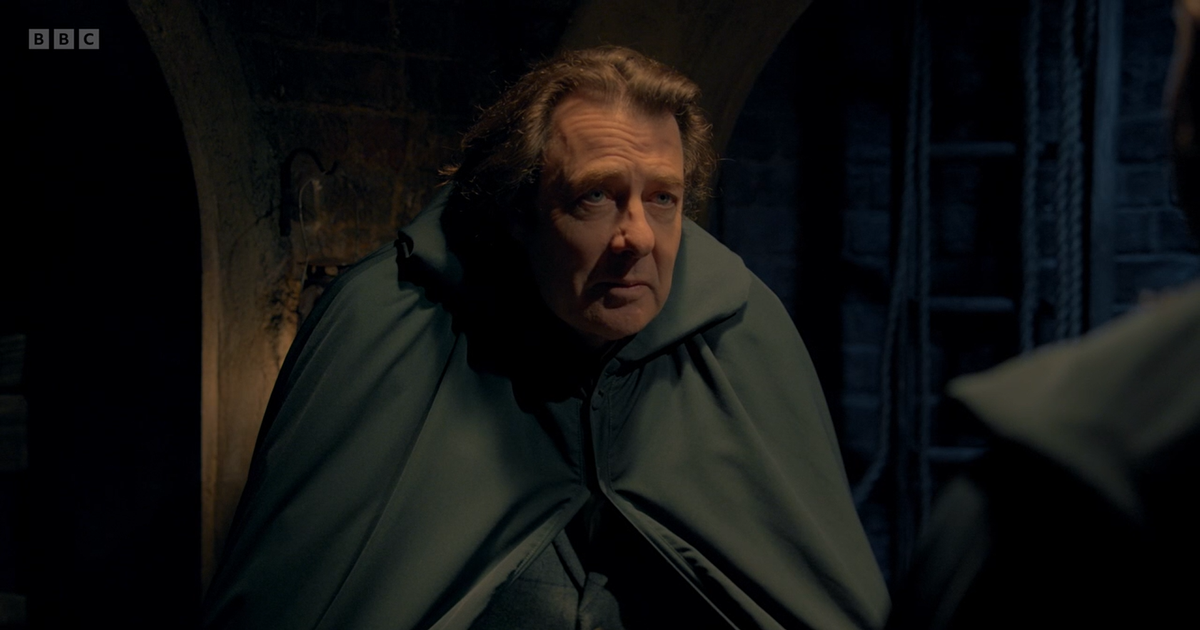 Celebrity Traitors bosses roped in mental health experts for stars - The Mirror