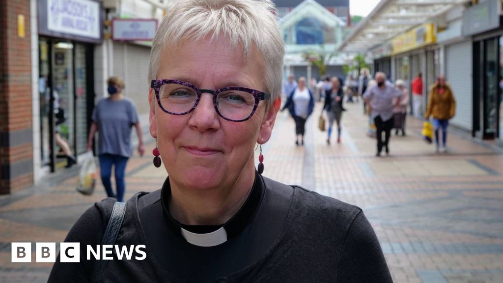 Independent reviewer called to help settle row at Cheshire church