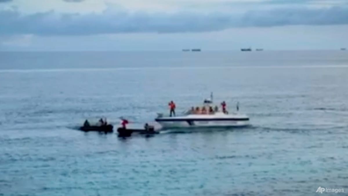 Philippines says Chinese ship rammed vessel in disputed sea, Beijing says Manila fully responsible