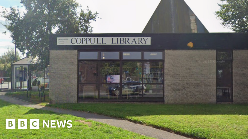 Coppull village library shuts make temporary move to village hall