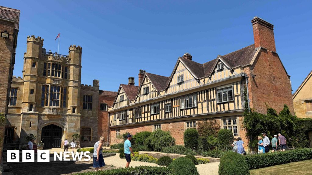 Coughton Court to close for winter ahead of National Trust change