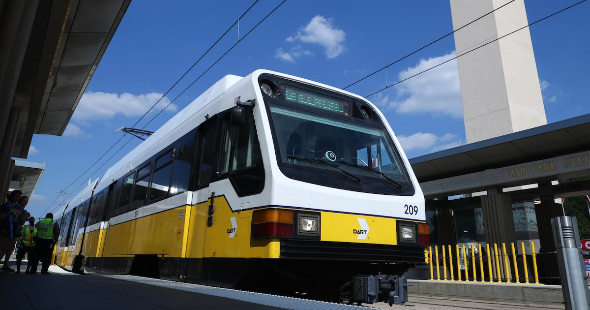 Power outage, vehicle accident cause Dallas DART train delays Thursday, officials say