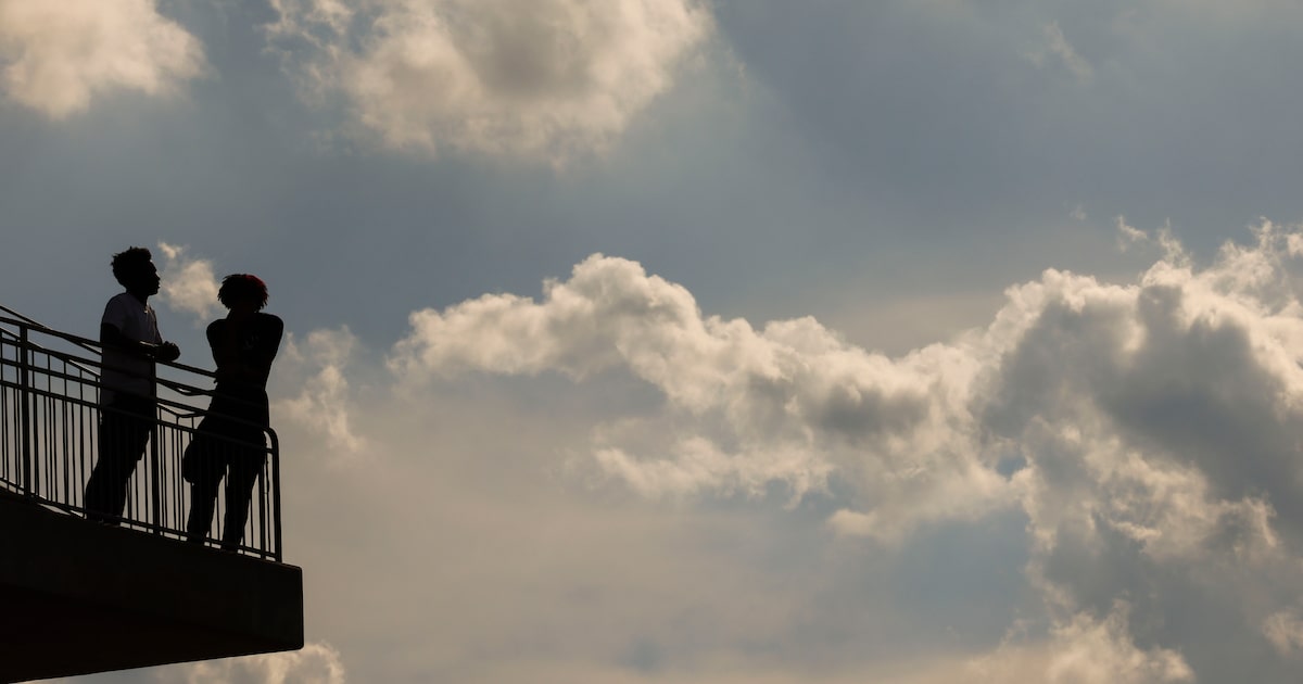 Warm afternoons continue for North Texas, but Thursday morning should be a little brisker