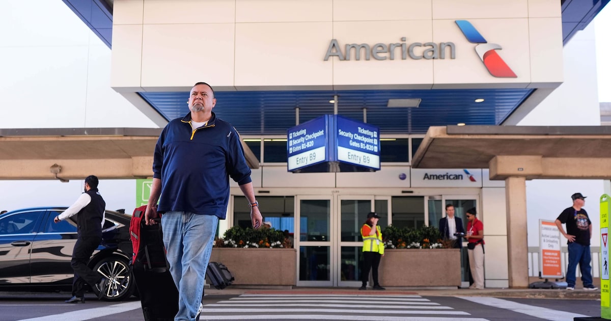 DFW, Love airports see few cancellations and delays as federal shutdown drags on