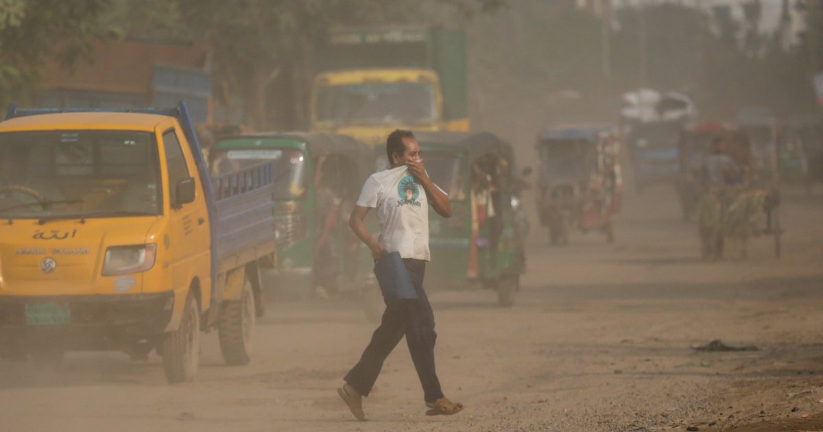 Dhaka air 5th worst in world Tuesday morning