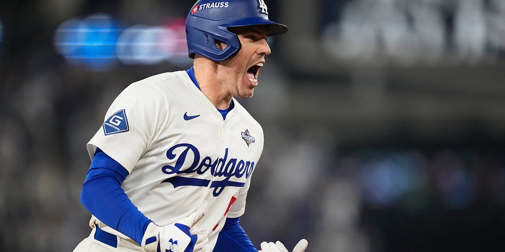 Dodgers' Freddie Freeman hits walk-off home run for World Series Game 3 win in 18-inning classic