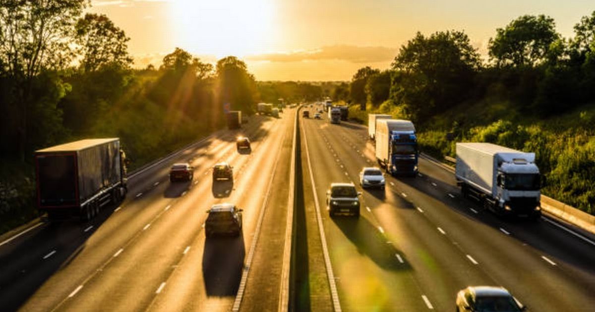 Drivers risk £100 fine 'and three points' for driving at sunset in October - Birmingham Live