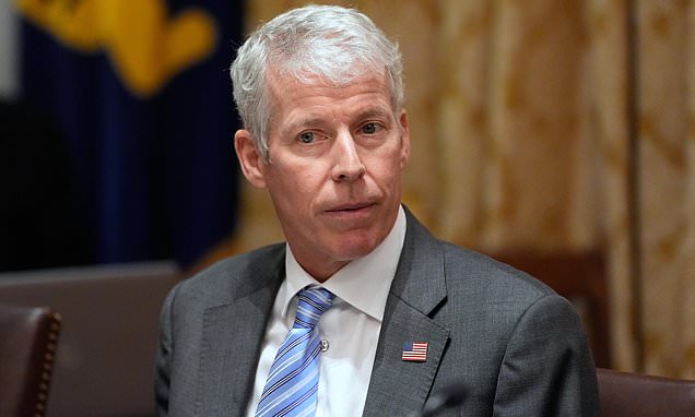 Energy Department offers $1.6 billion loan guarantee to upgrade...