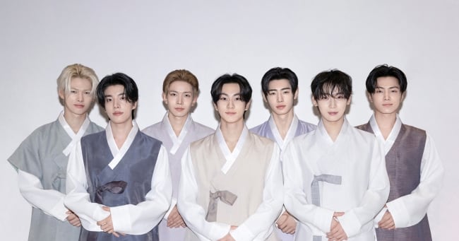 ENHYPEN Sends Chuseok Greetings in Hanbok Video