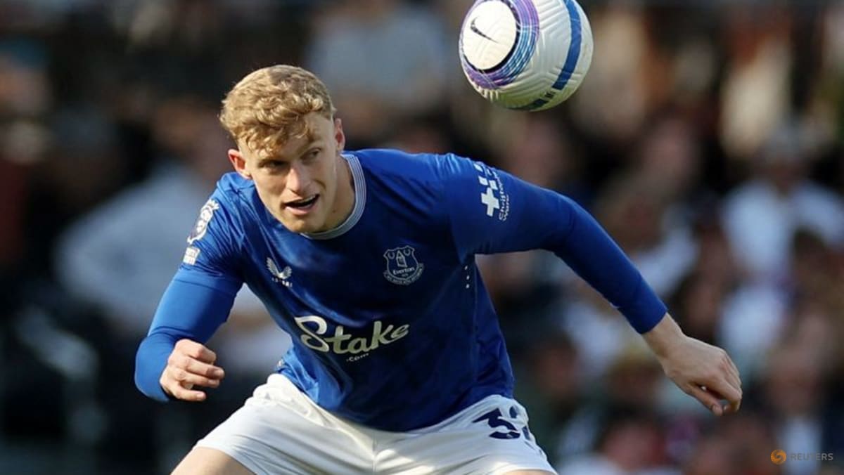 Everton's Branthwaite set for hamstring surgery