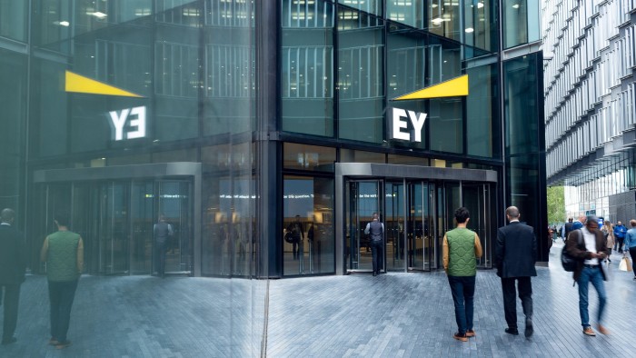 EY partner payouts in UK rise to average of £787,000