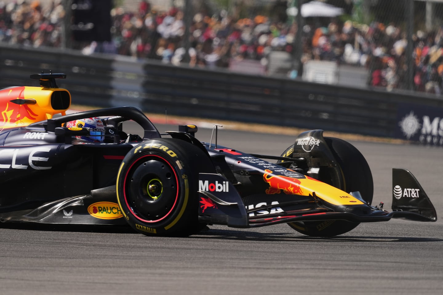 F1 leader Oscar Piastri in poor form and fighting to hold off Lando Norris and Max Verstappen in title chase - The Boston Globe