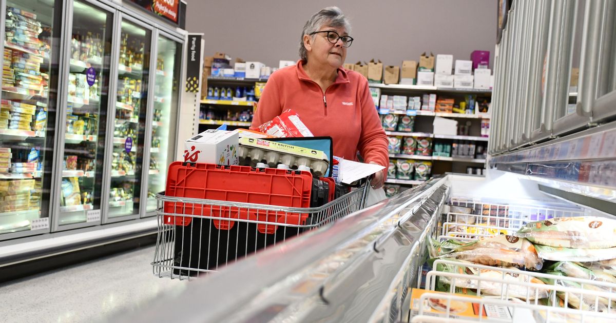 Food Train launches BOXtober drive to help older people in West Lothian - Daily Record