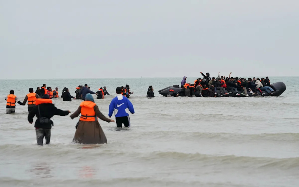 Surge in small boat migrants fleeing Gaza war for Britain