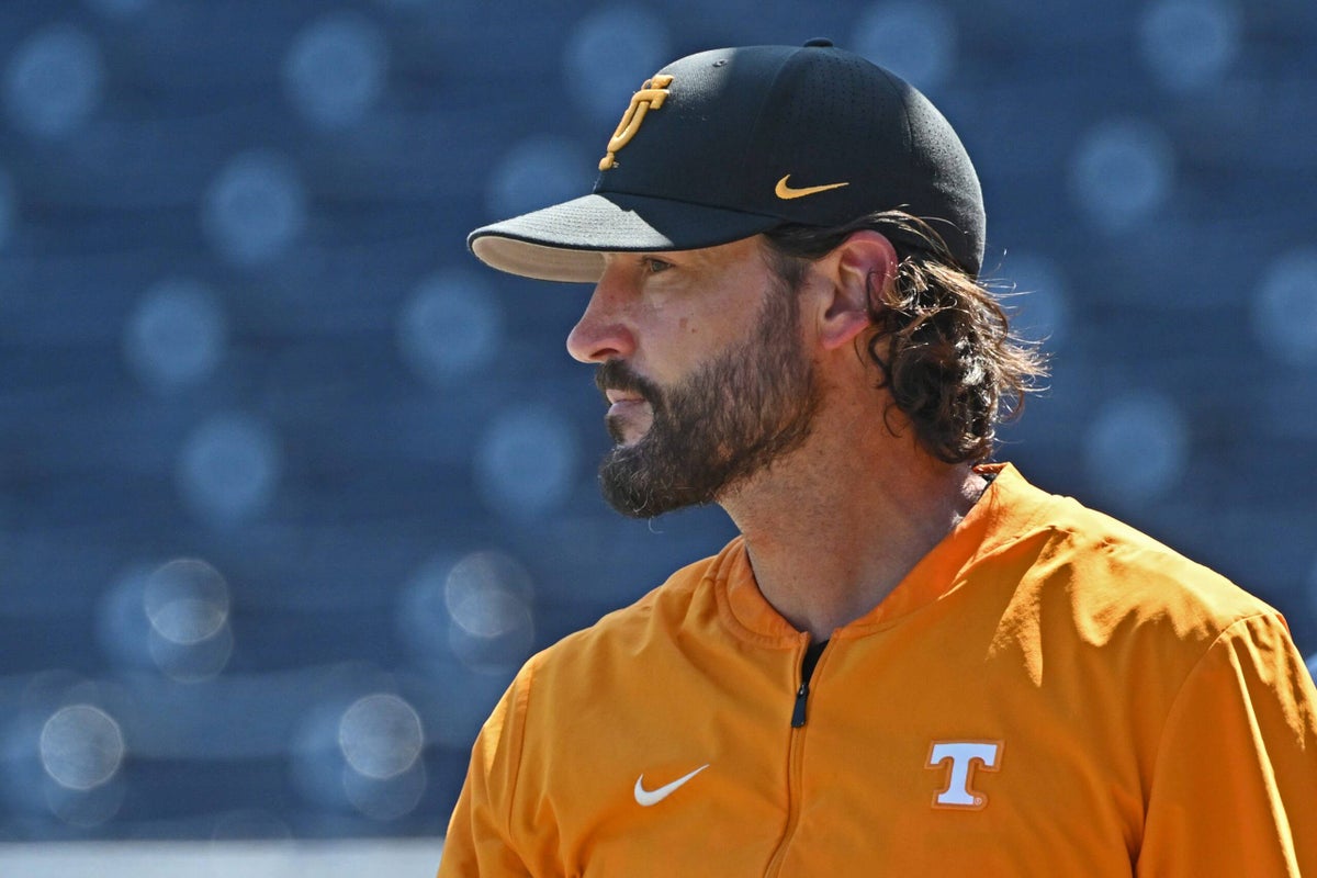 Giants closing in on hiring Tennessee coach Tony Vitello as next manager: Sources