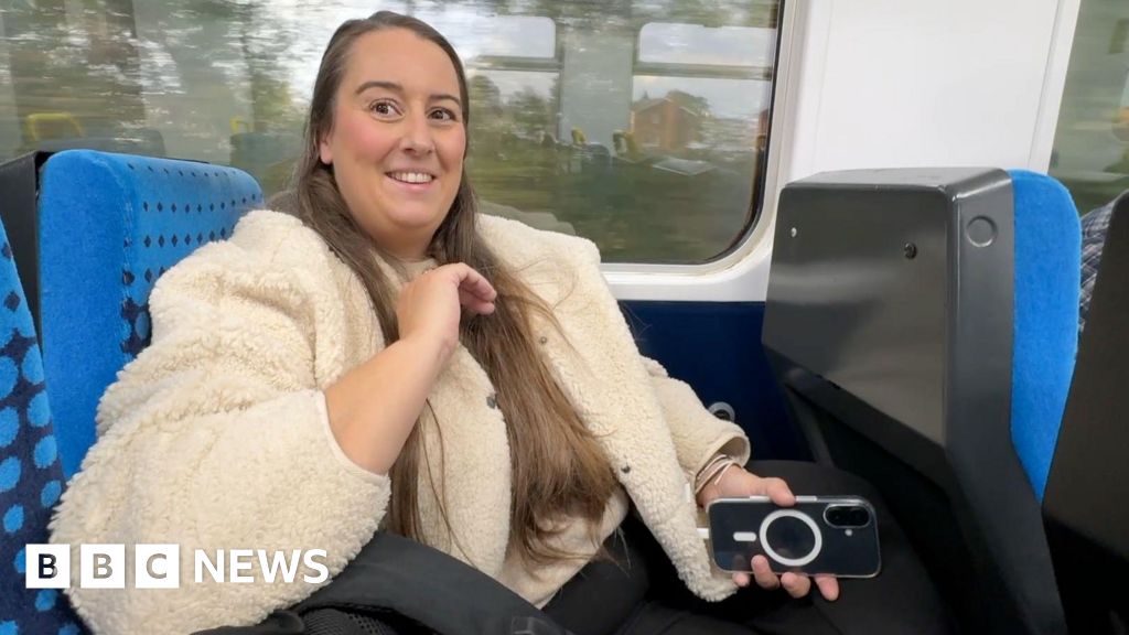 Goole to Leeds rail passengers call for more direct trains