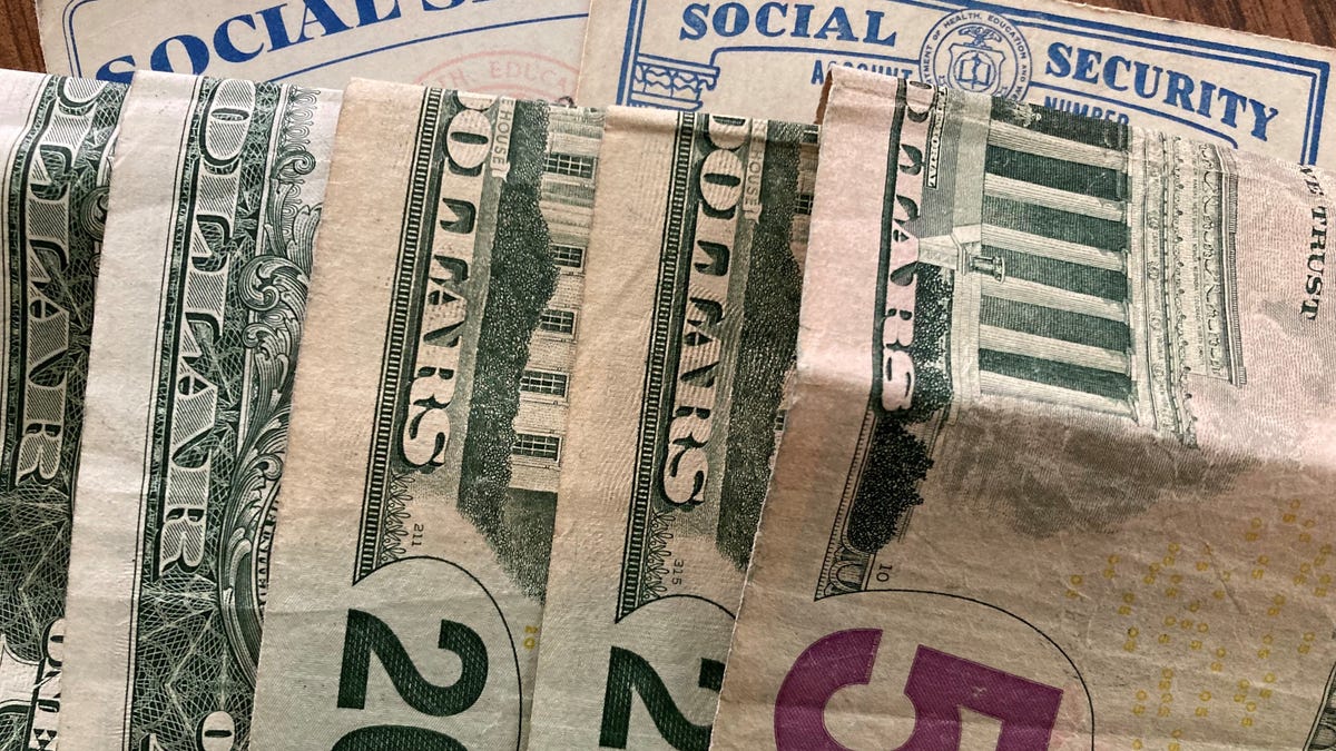 Government shutdown is impacting Social Security. Details on payments, offices, more.