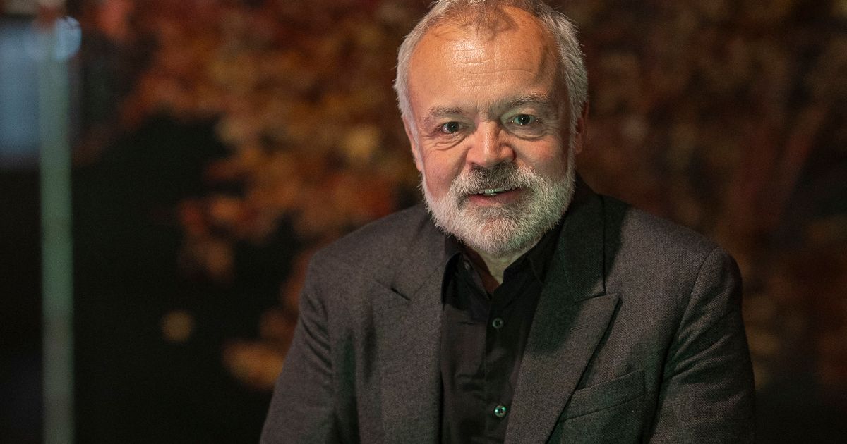 Graham Norton admits he 'zones out' when celebrity chat show guests 'drone on' - The Mirror