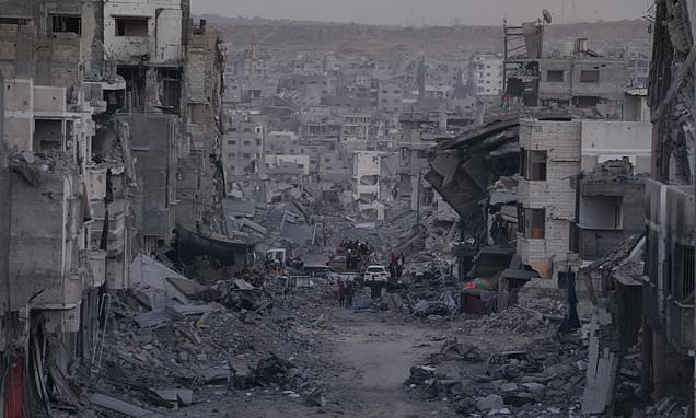 'Perfect recipe for a civil war': Warning as Hamas take to streets