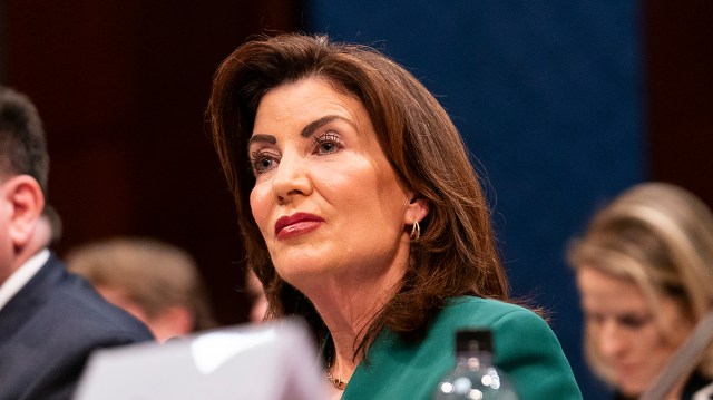 Hochul says she thought 'tax the rich' chant was 'let's go Bills'